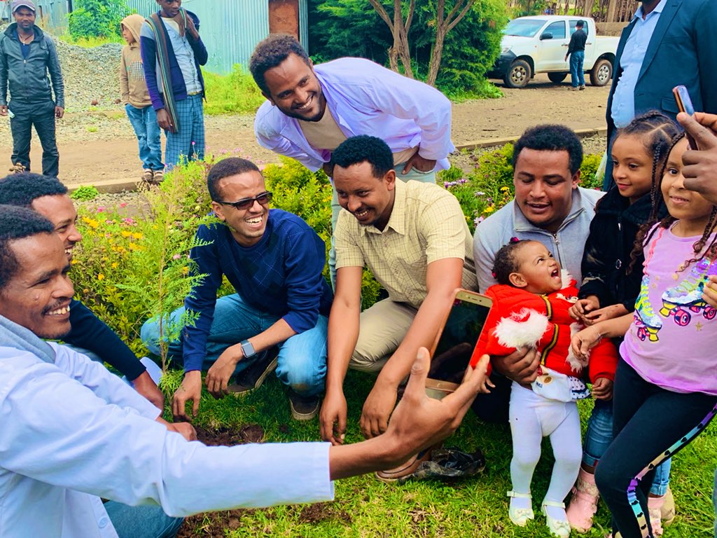 Ефіопія посадила 350 мільйонів дерев за 12 годин!